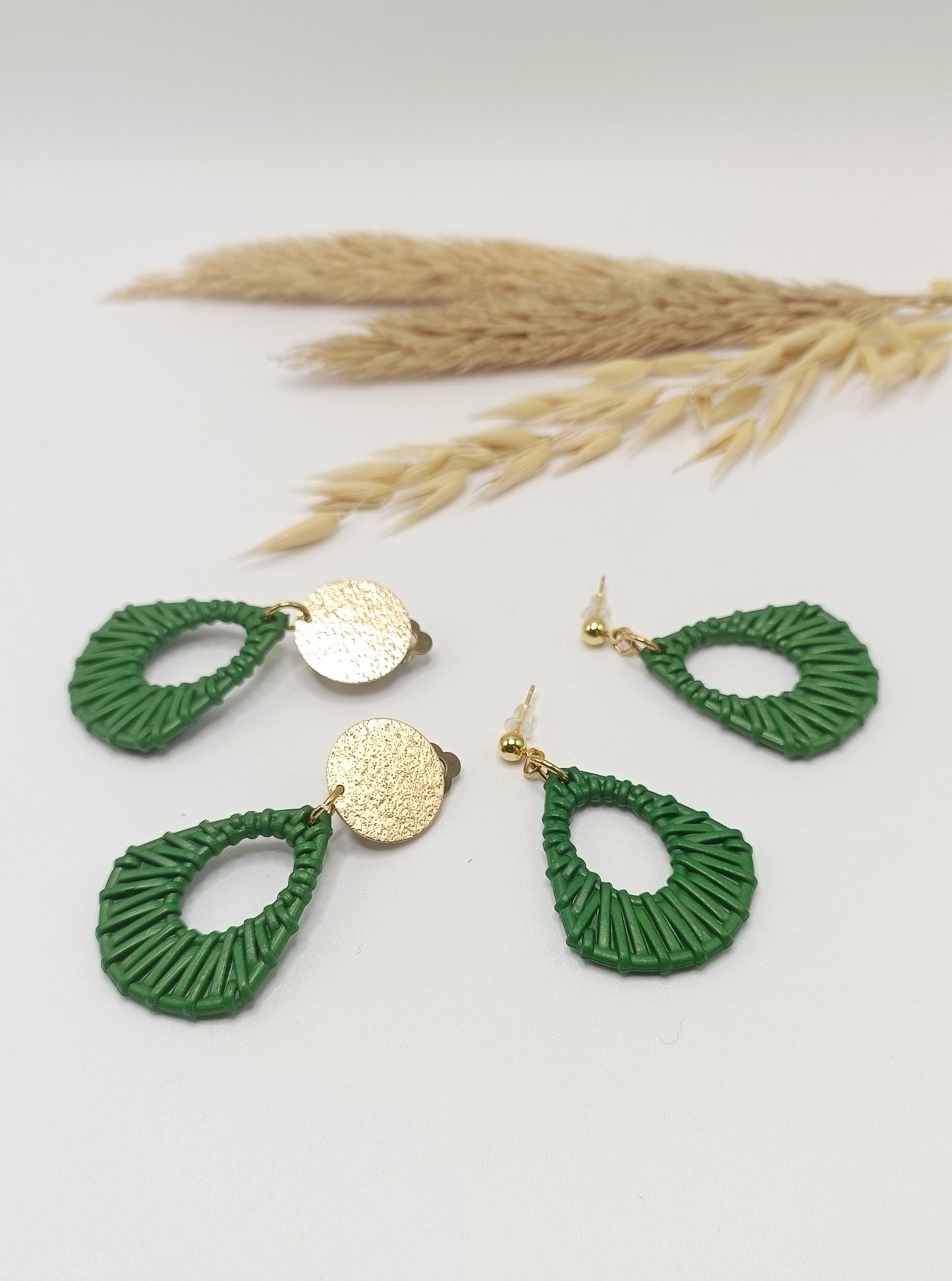 Alhambra, boucles d'oreilles puces dorées 18k vertes, style vintage