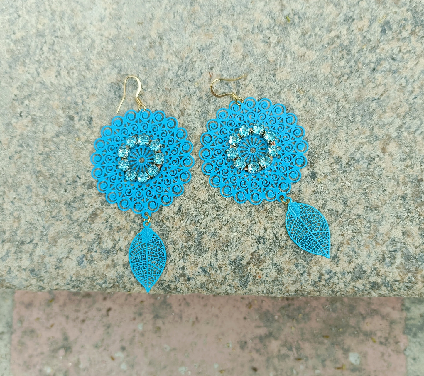 Boucles d'oreilles turquoises Imelda avec strass