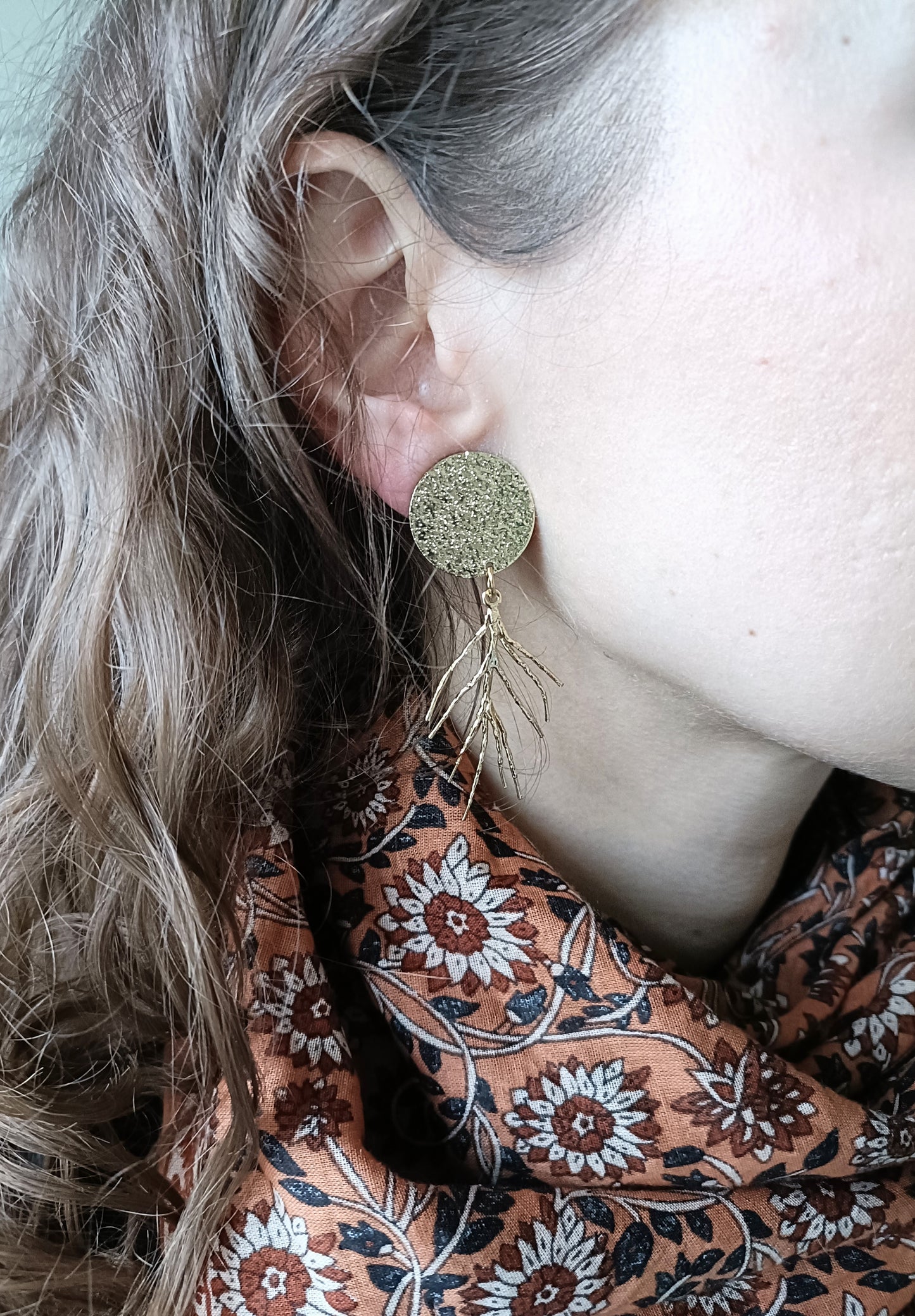 Corail, les boucles d'oreilles clips dorées 18K