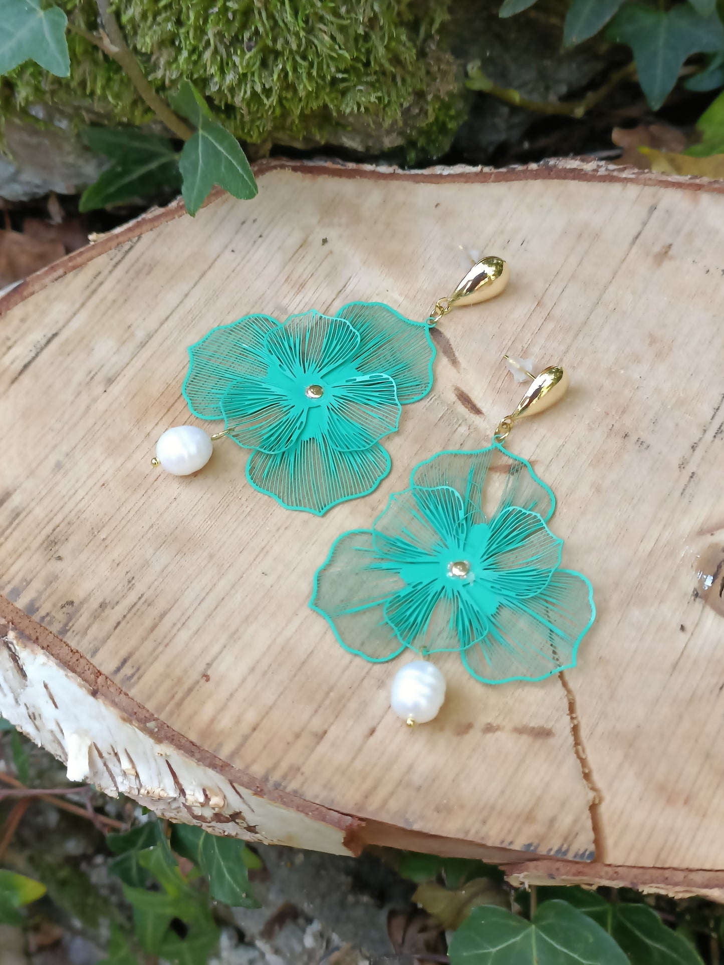 Orchidées, les grandes boucles d'oreilles fleurs oranges et gouttes, avec puces dorées or fin ou clips