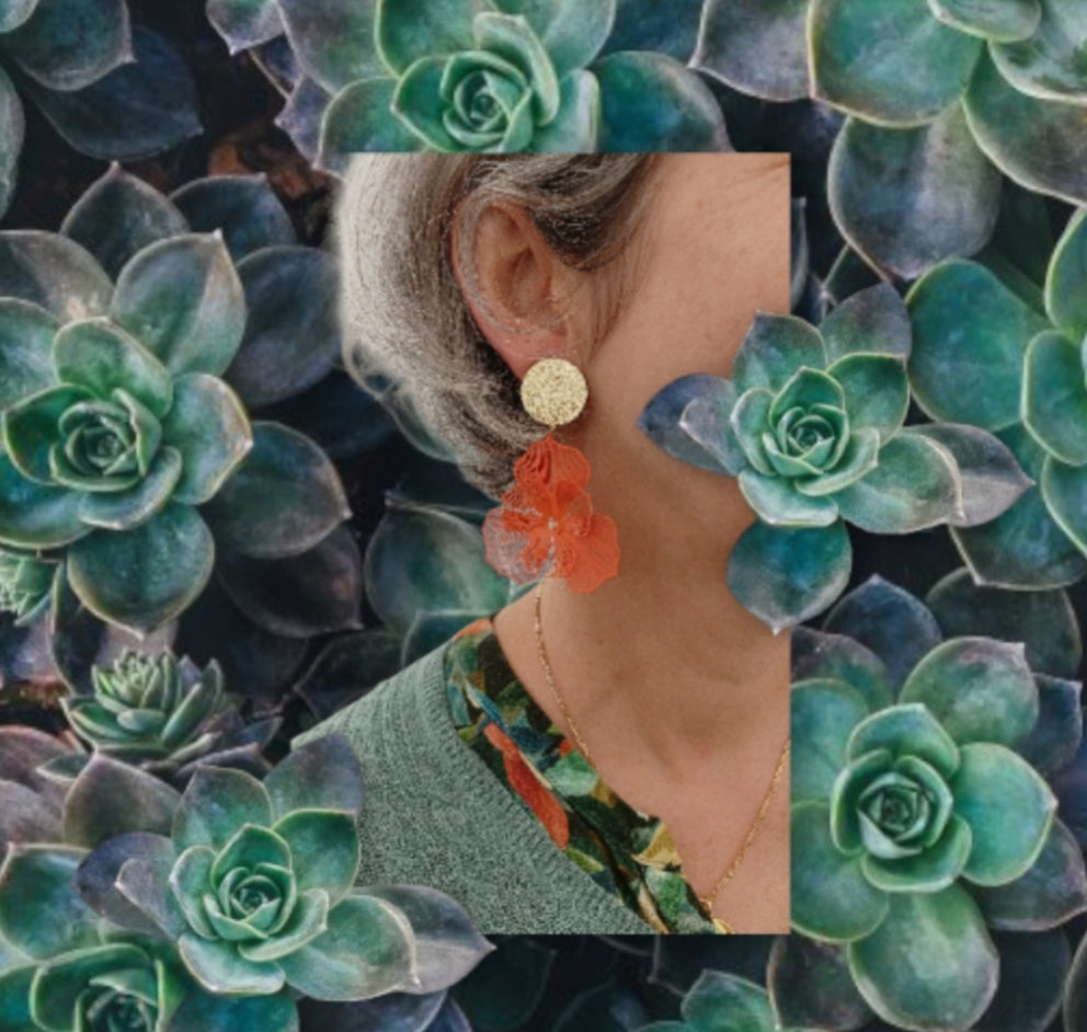 Orchidées, les grandes boucles d'oreilles clips fleurs oranges