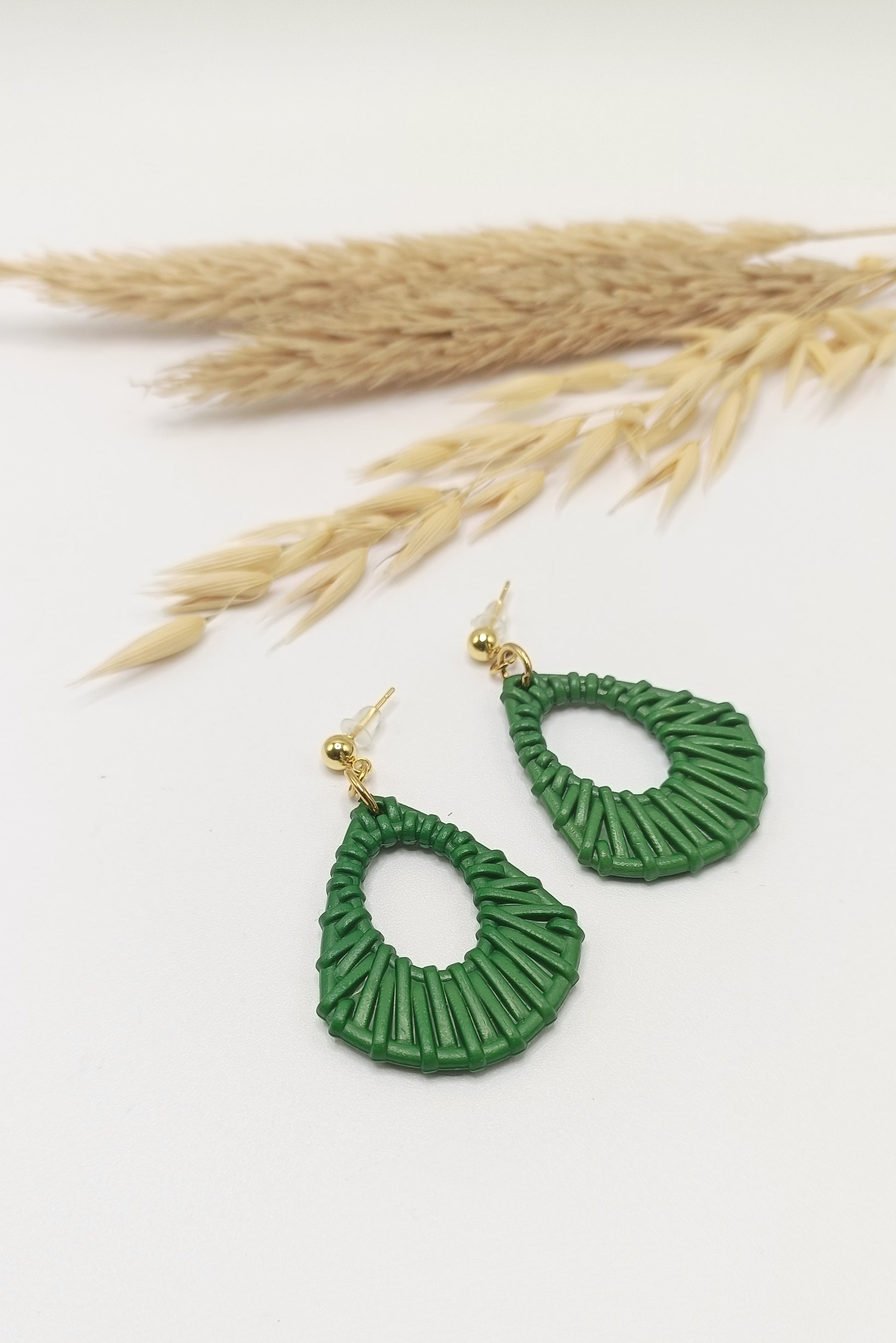 Alhambra, boucles d'oreilles vertes et puces dorées 18k style vintage