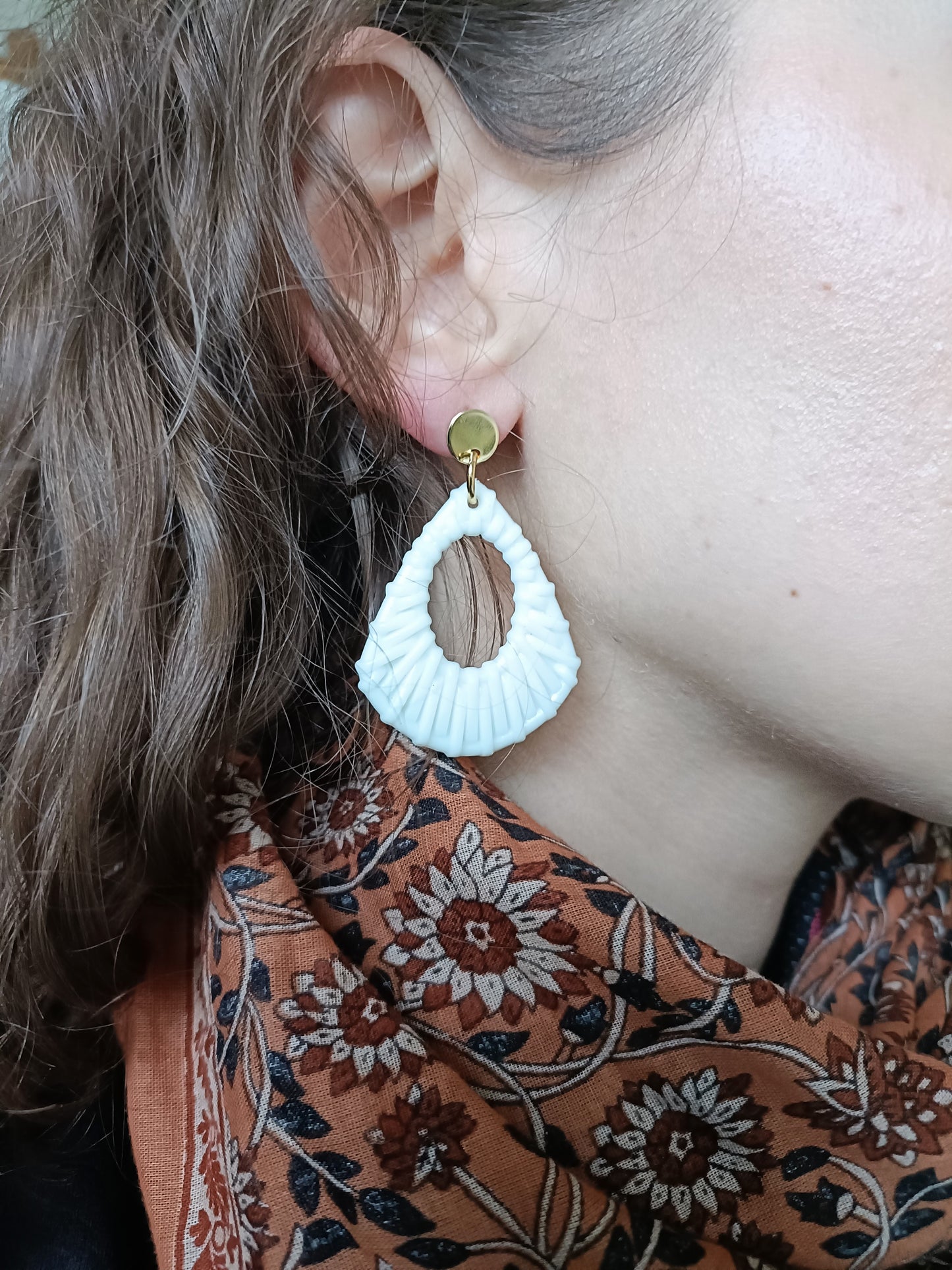 Alhambra, boucles d'oreilles puces dorées 18K style vintage