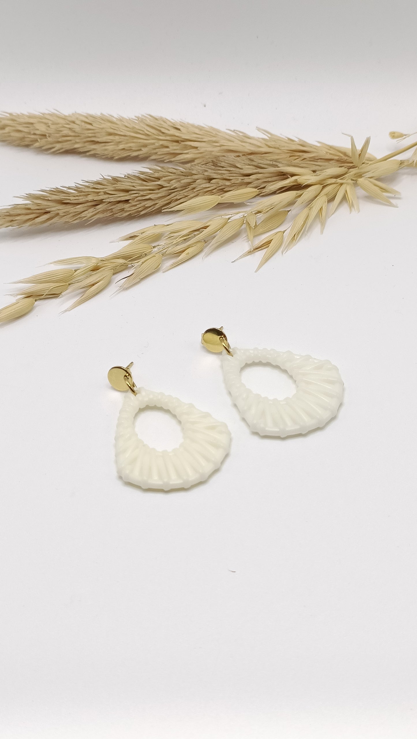 Alhambra, boucles d'oreilles puces dorées 18K style vintage