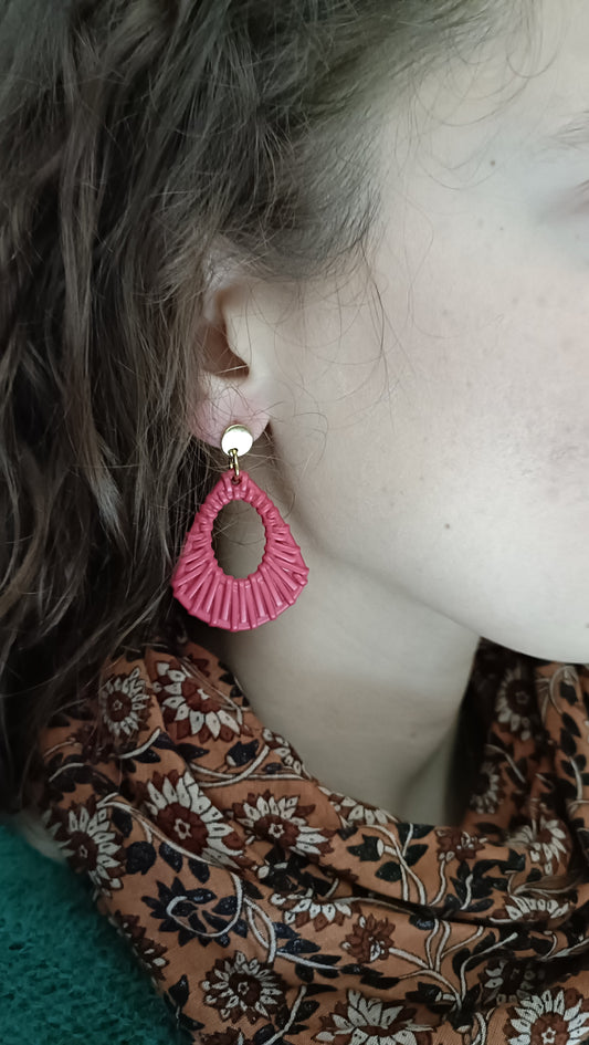Alhambra, puces dorées 18K et fushia, style vintage