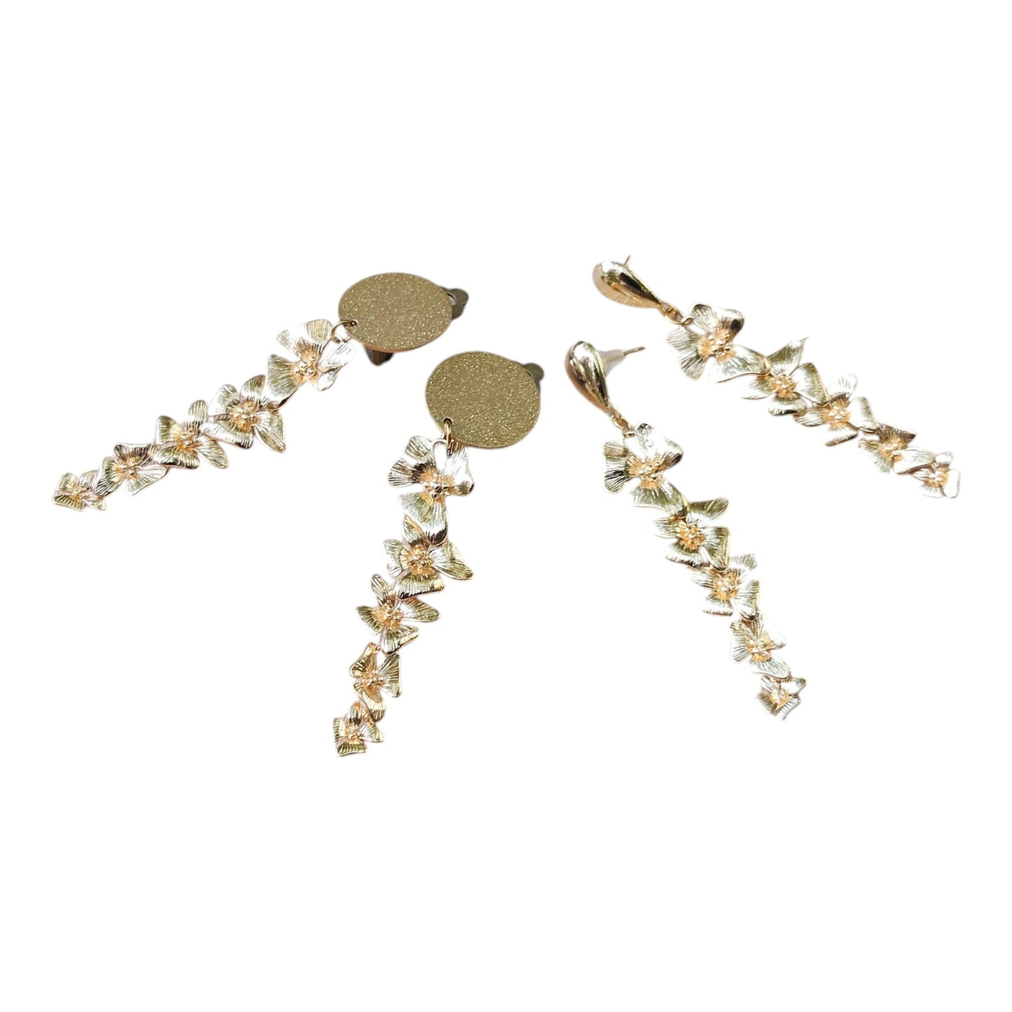 Ambroisine, les boucles d'oreilles fleurs pendantes, dorées or fin
