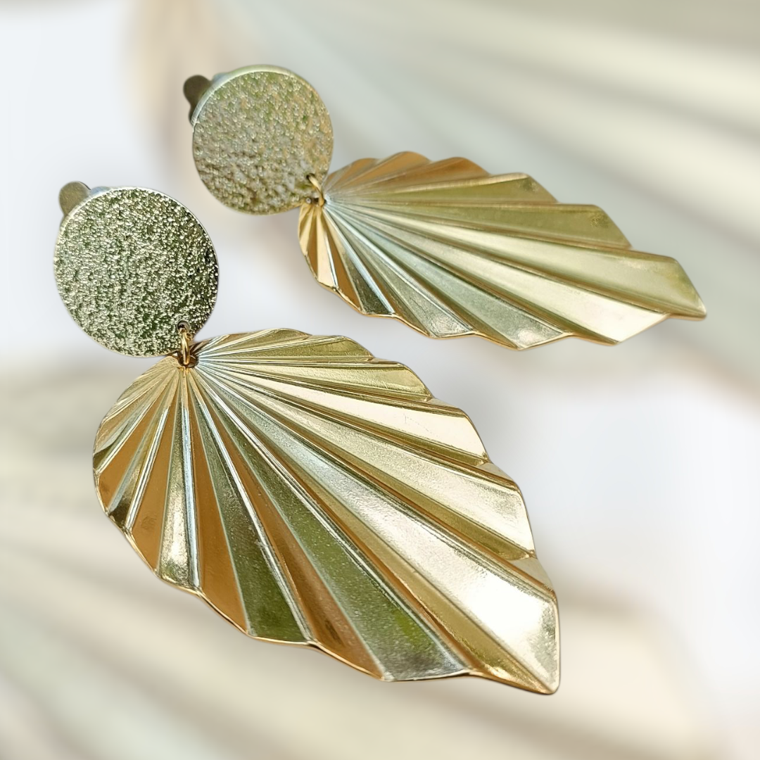 Augustine, les grandes boucles d'oreilles clips feuilles dorées or fin