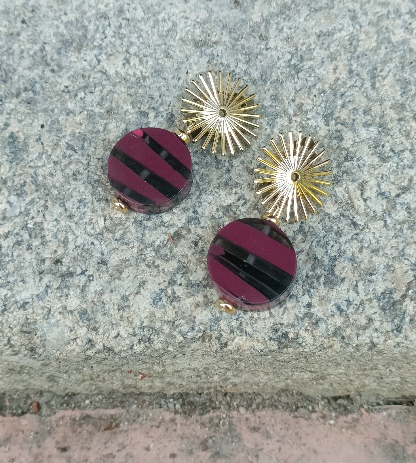 Boucles d'oreilles clips soleil dorés or fin, rose, noir, gris