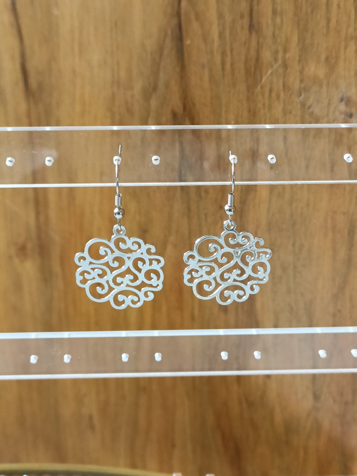 Boucles d'oreilles ciselées argentées