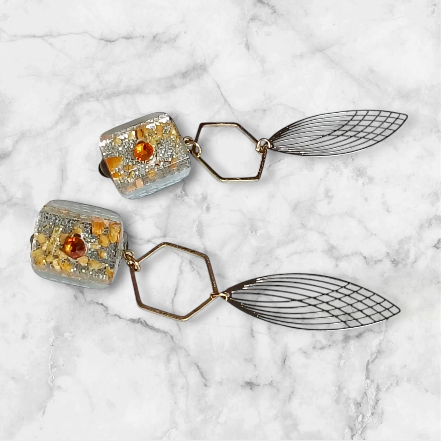 Boucles d'oreilles clips indolores dorées et argentées, motifs géométrique et feuilles ciselées
