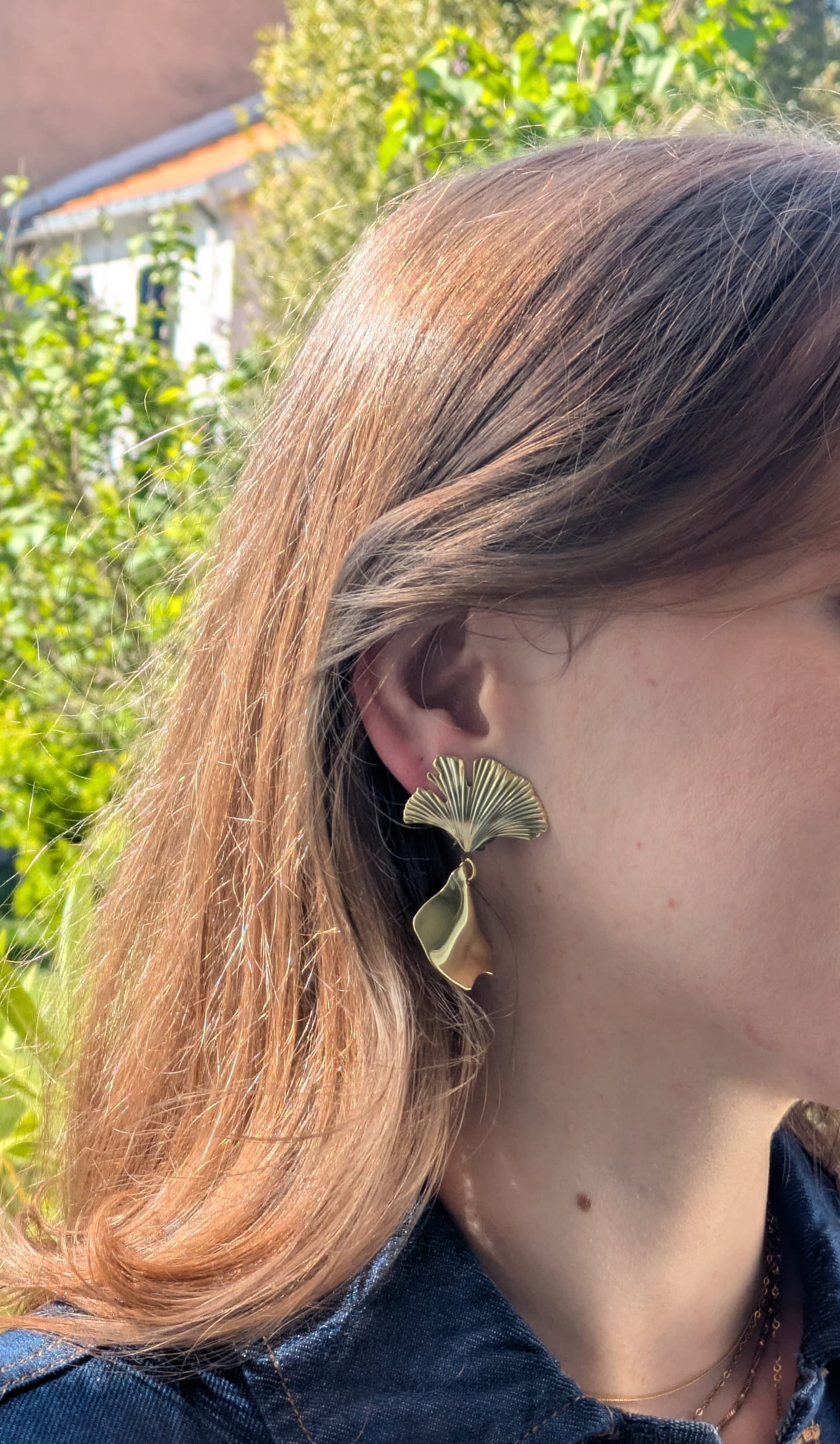 Césarine, les boucles d'oreilles clips Ginko et feuilles dorés or fin