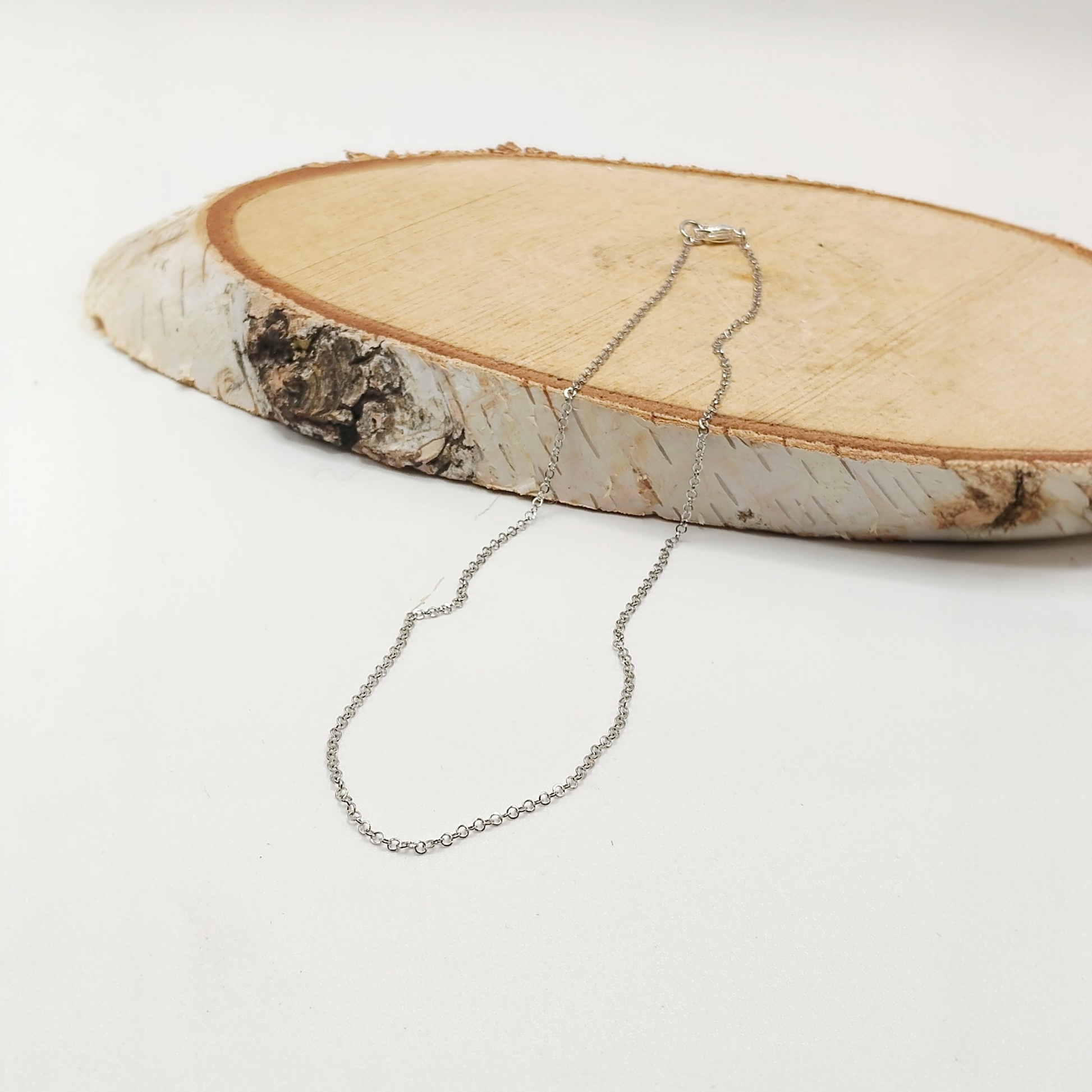 collier court fin argenté en acier inoxydable, 41 cm +chainette rallonge 5 cm, possibilité de raccourcir sur demande