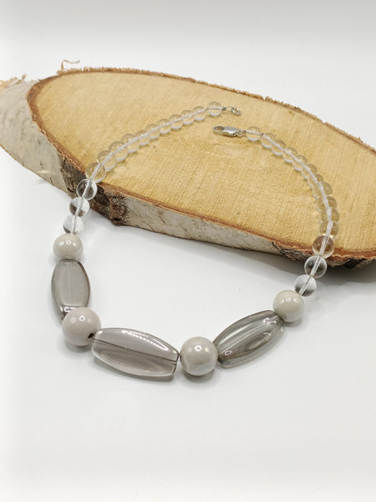 Collier court en perles de verre de bohème transparnetn céramique et longues perles de verre 