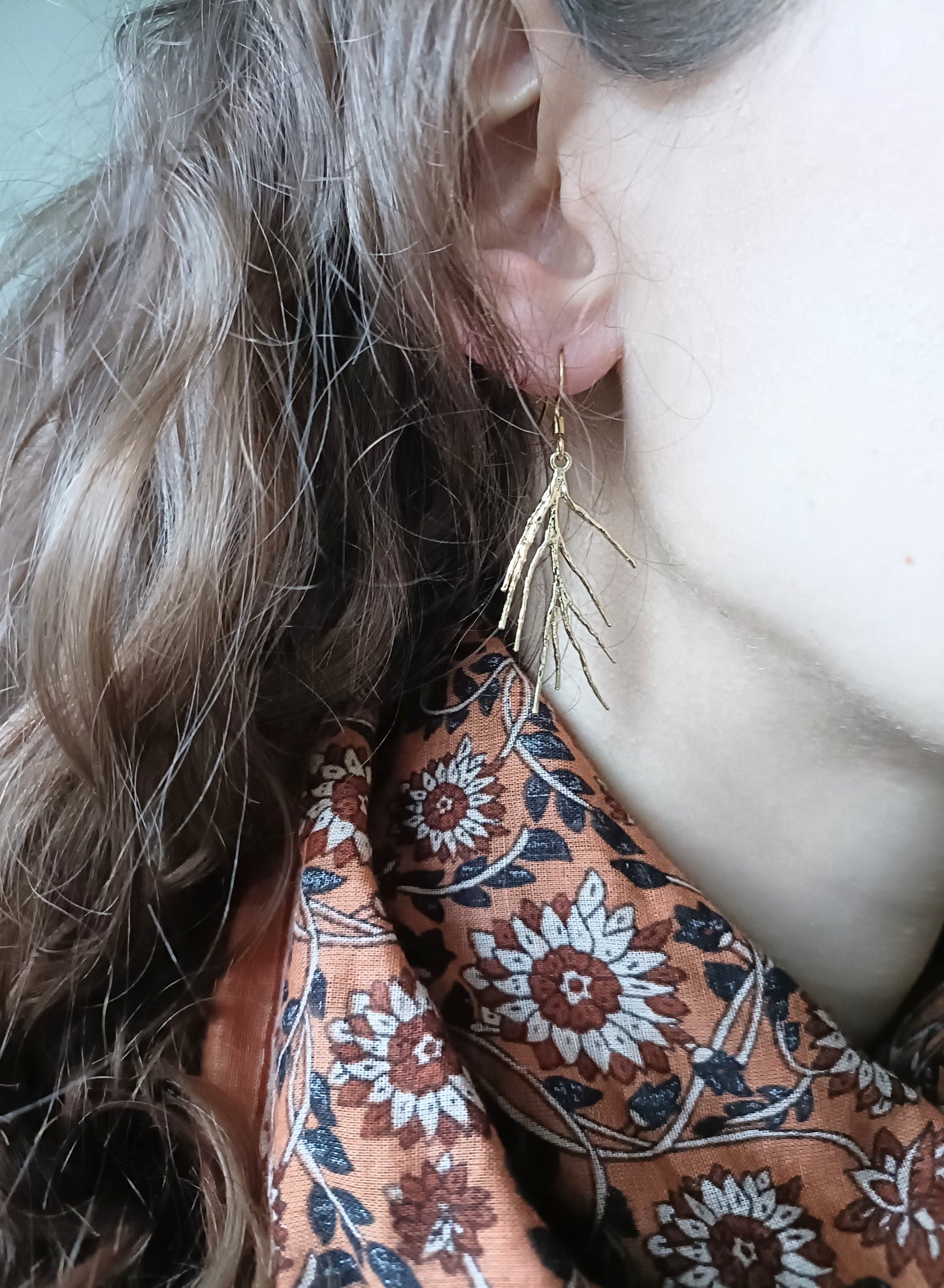 Corail, les boucles d'oreilles dorées 18K