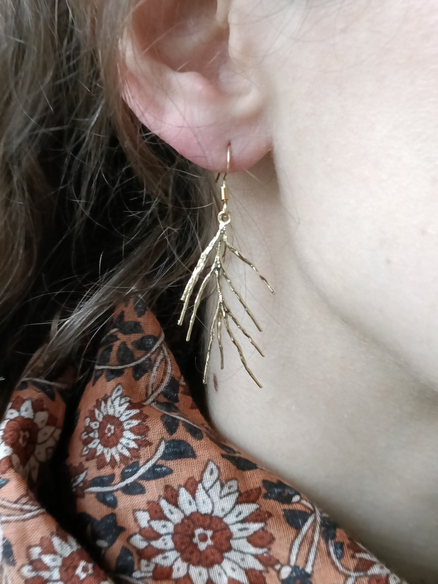 Corail, les boucles d'oreilles dorées 18K