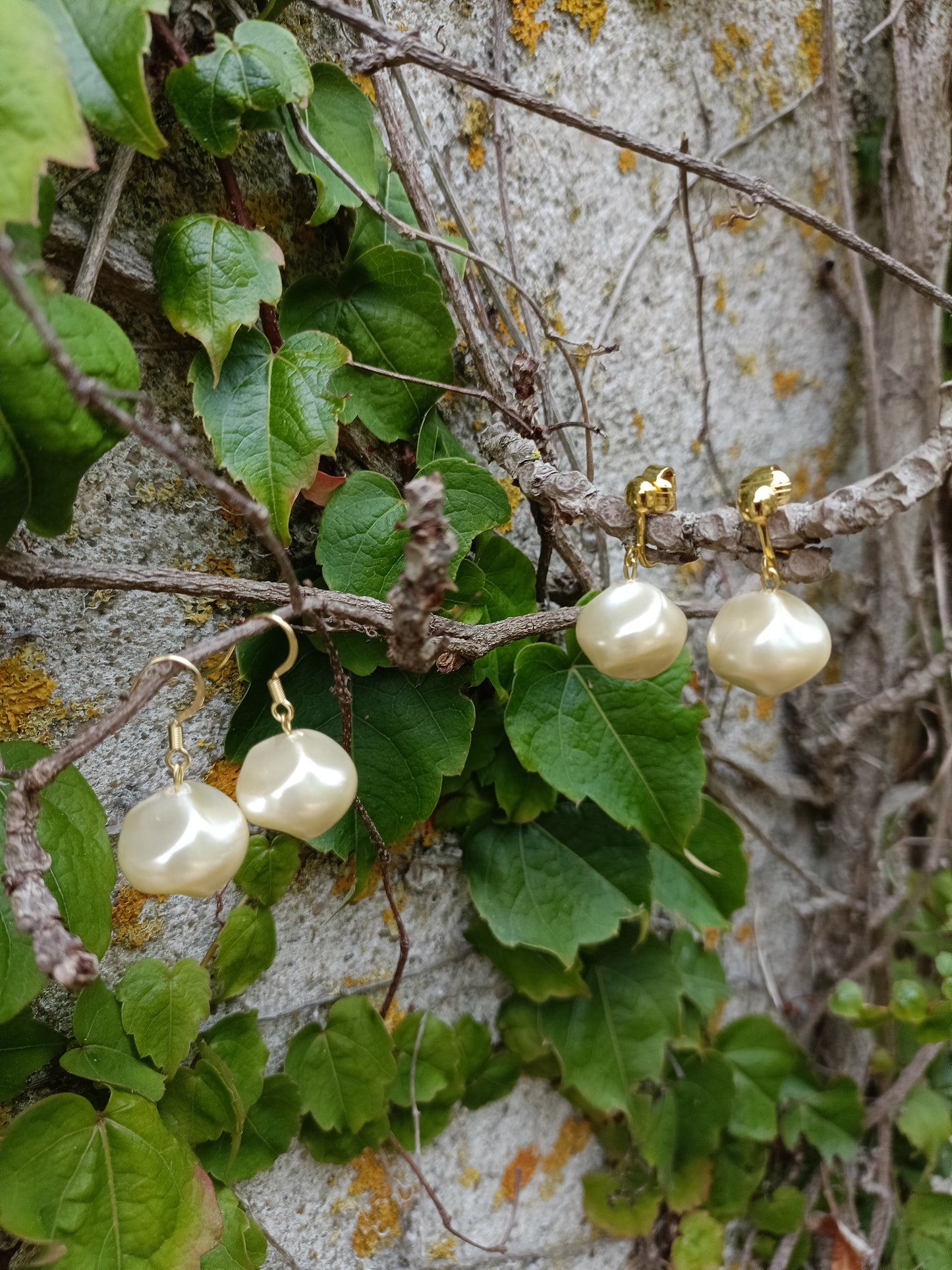 Hombeline, les boucles d'oreilles baroques intemporelles percées ou clips 