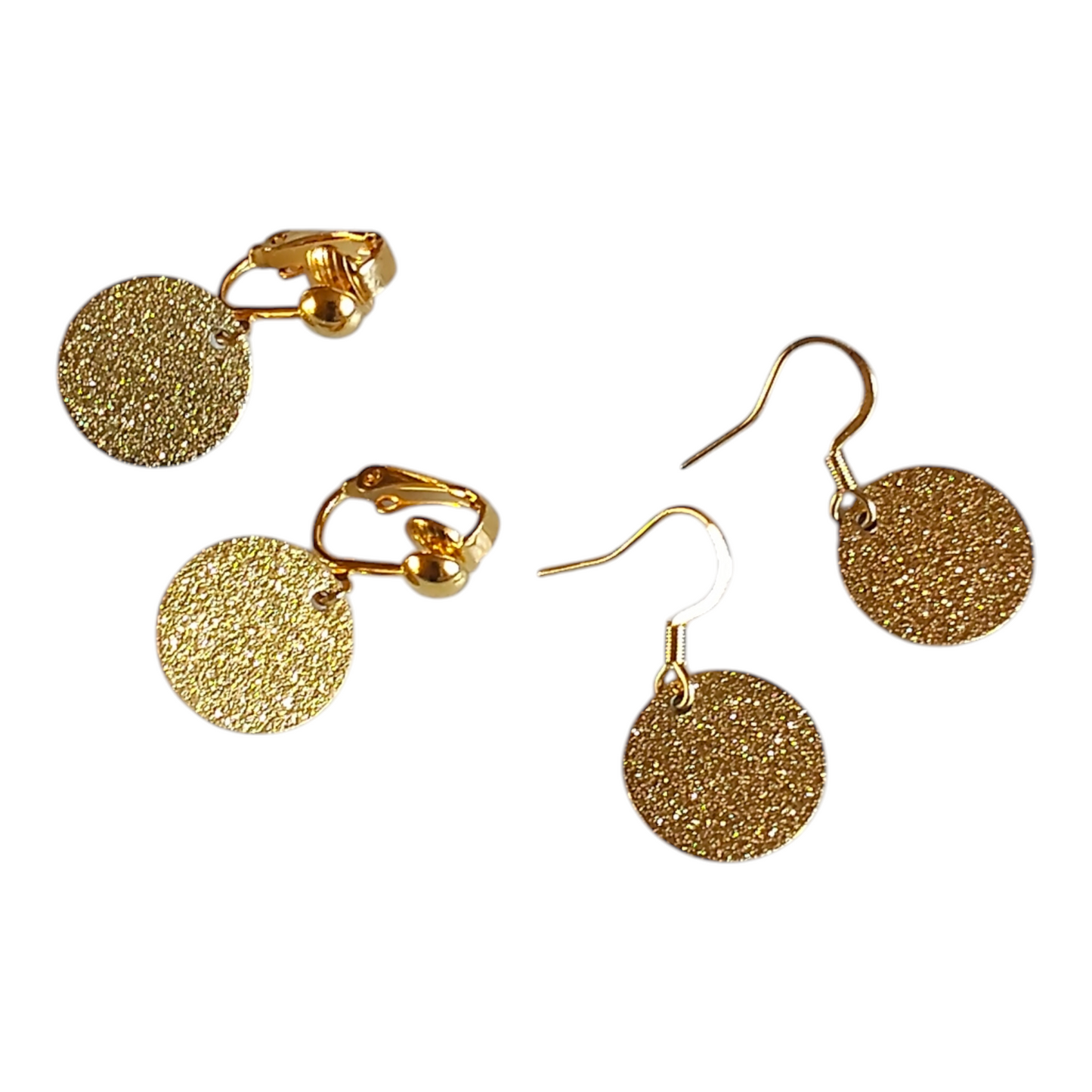 Luce, les boucles d'oreilles médailles dorées, crochets ou clips