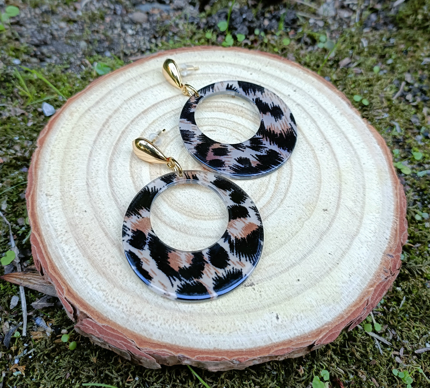 Marietta, les grandes boucles d'oreilles léopard style créoles