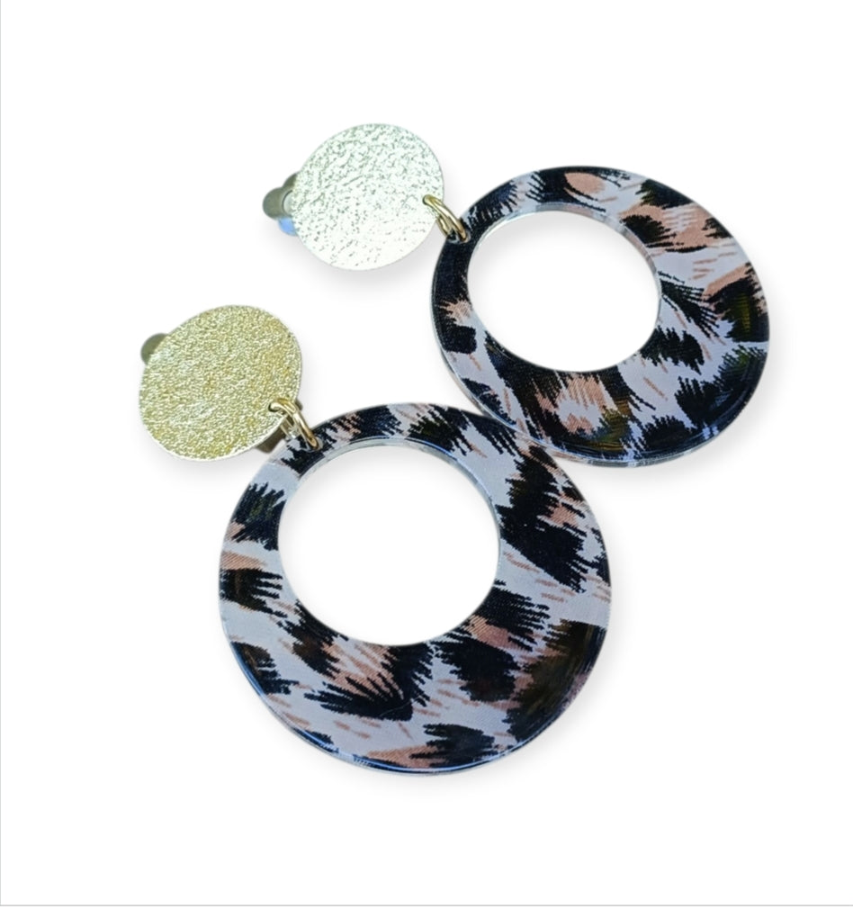 Marietta, les grandes boucles d'oreilles clips dorés léopard, style créoles 