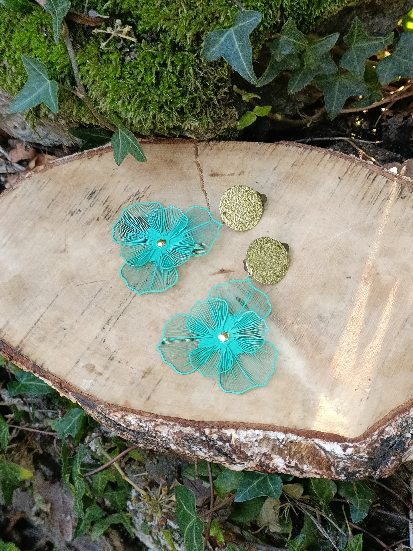 Orchidées, les grandes boucles d'oreilles vertes, puces dorées or fin ou clips