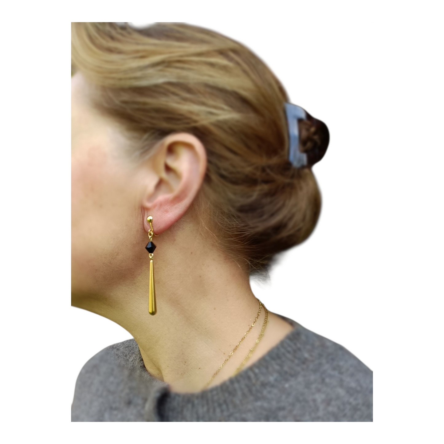 Sabine, les boucles d'oreilles gouttes dorées or fin et clips dorés martelés